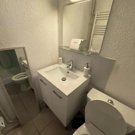 Sable - T2 Avec 1 1 Salle De Bain 1 Canape-lit Et Balcon Lacanau