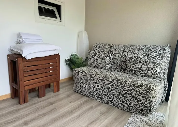 Sable - T2 Avec 1 1 Salle De Bain 1 Canape-lit Et Balcon * Lacanau